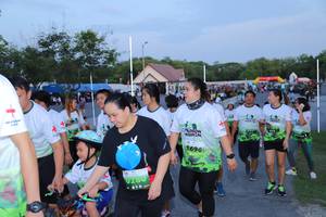 BIB: 1696
                            <button type="button" onclick="openModal(3631302)" class="btn btn-primary btn-sm float-right btn-popup" data-toggle="modal" data-target=".modal-high-quality">
                        <i class="fas fa-shopping-cart"></i> Add to Cart
                    </button>
                                            <button type="button" onclick="isThisMe(3631302, true)" class="btn btn-success btn-sm float-right btn-popup btn-isme hidden" data-toggle="tooltip" data-placement="bottom" title="นี่คือรูปของคุณใช่ไหม คลิกที่นี่เพื่อเอาเข้าอัลบั้ม">
                        <i class="fas fa-plus"></i> Add to album
                    </button>
                    <button type="button" onclick="isThisMe(3631302, false)" class="btn btn-warning btn-sm float-right btn-popup btn-isnotme hidden">
                        <i class="fas fa-ban"></i> Remove from album
                    </button>